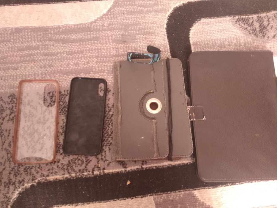 Чехли на телефони планшети і годинник