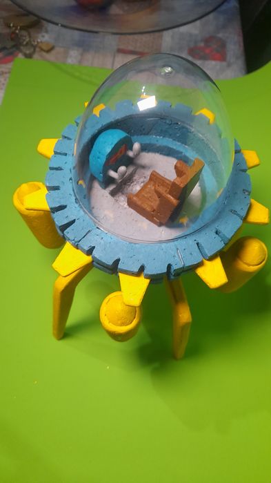 Nave do futuro Dragon ball Z