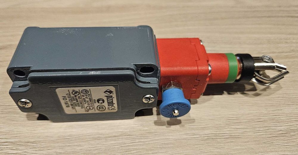 Wyłącznik bezpieczeństwa FD1878 linkowy Pizzato