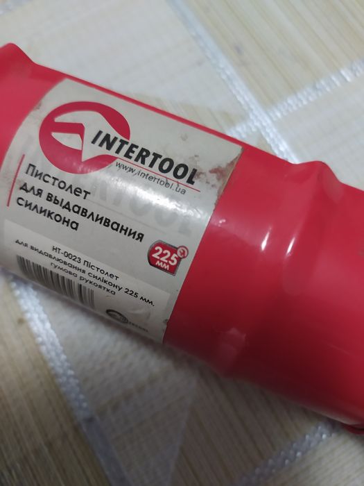 Пистолет для силикона