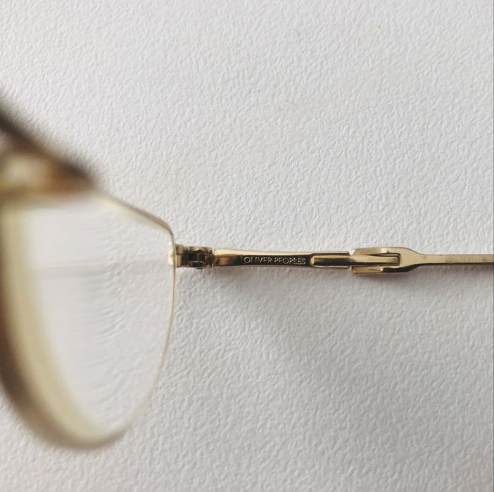 Óculos antigos Oliver Peoples + caixa + pano