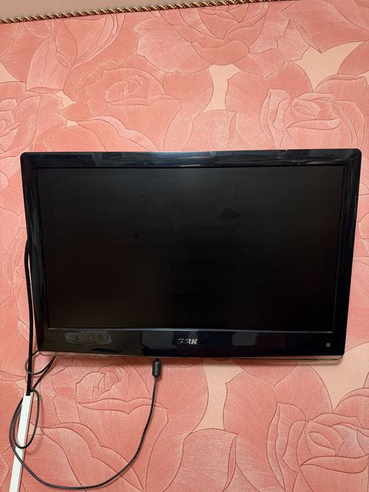 Телевізор bbk/ телевізор