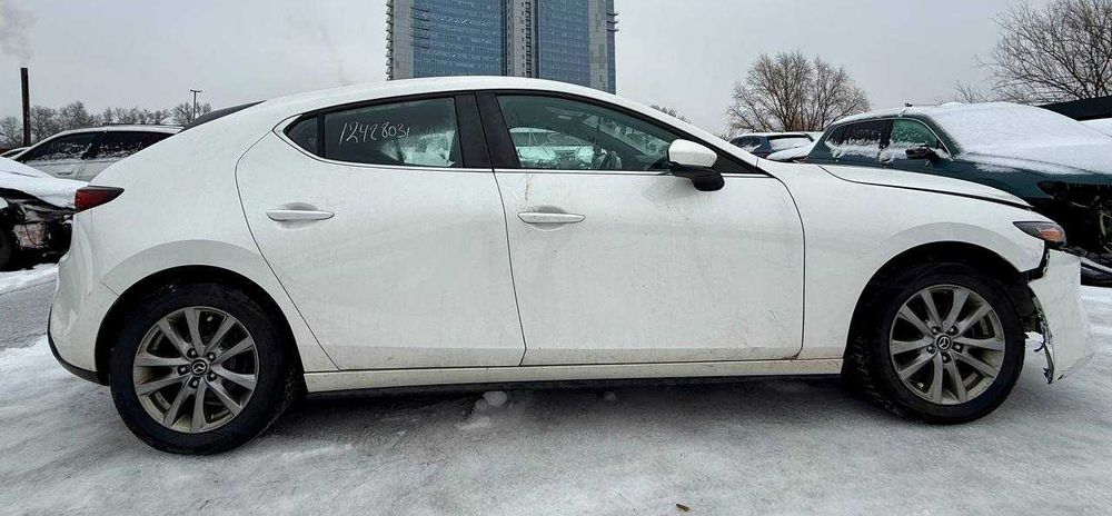 Продам Mazda 3 2019 без ремонту