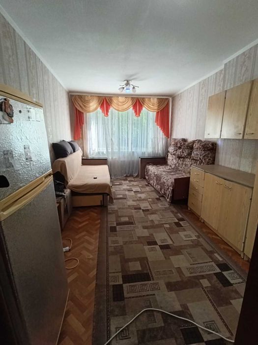 Продам кімнату в гуртожитку на Тяжилові 1082