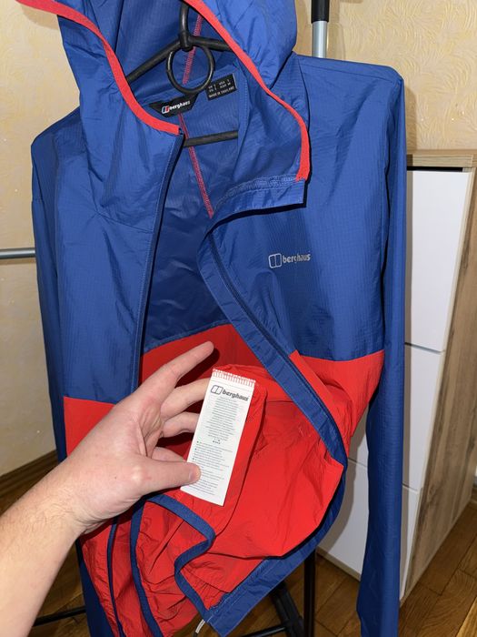 Нейлонова вітровка куртка кофта Berghaus The North Face