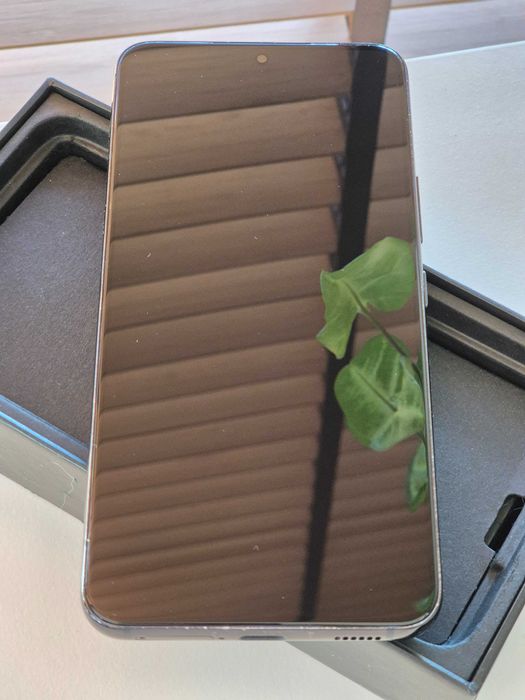 Samsung Galaxy S22 SM-S901B/DS 128GB w dobrym stanie