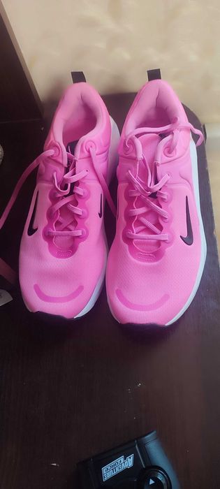 Женские кроссовки Nike