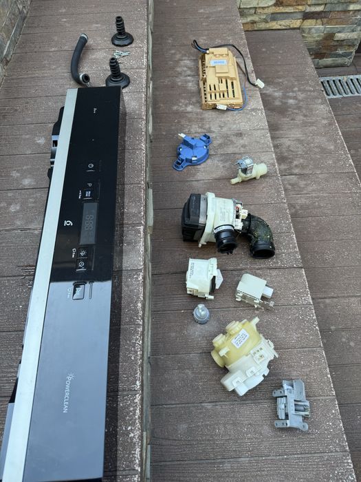 Peças Máquina Lavar Loiça Whirlpool WFC3C26PX