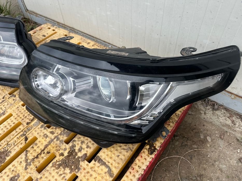 Передні фари Європа на Range Rover Vogue L405 біксенон CK5213W029DC