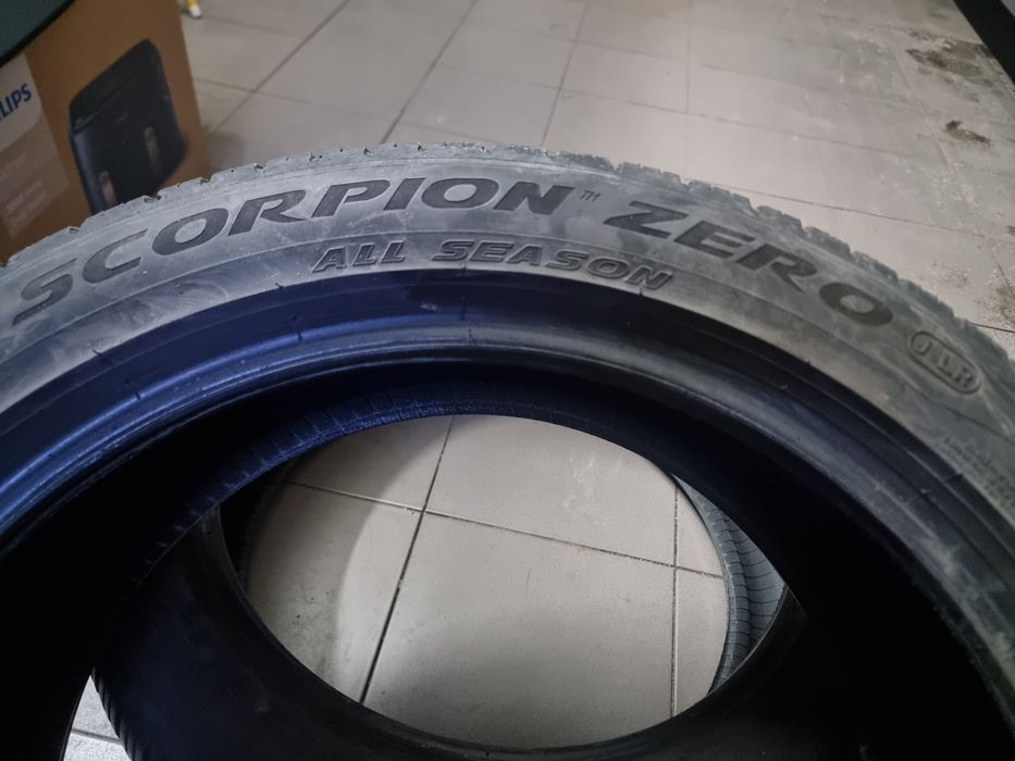 2 szt Opony Pirelli Scorpion 245/45 R20