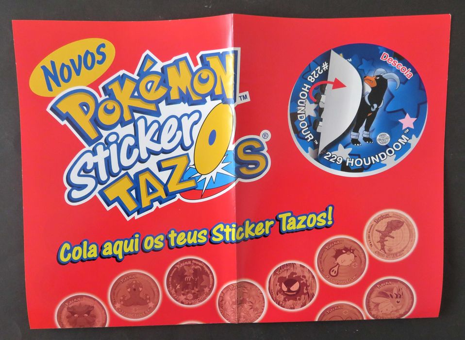 Caderneta Poster POKÉMON Stricker TAZOS com Jogo de Tabuleiro
