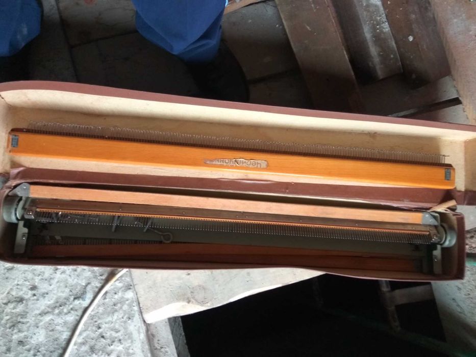 Ручна в'язальна машина