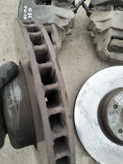 Комплект гальм, супорта, BMW e60 e61 535d 550i