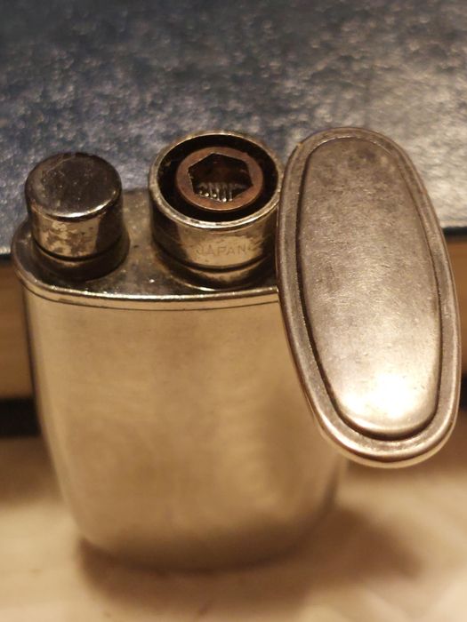 Isqueiro antigo a gaz