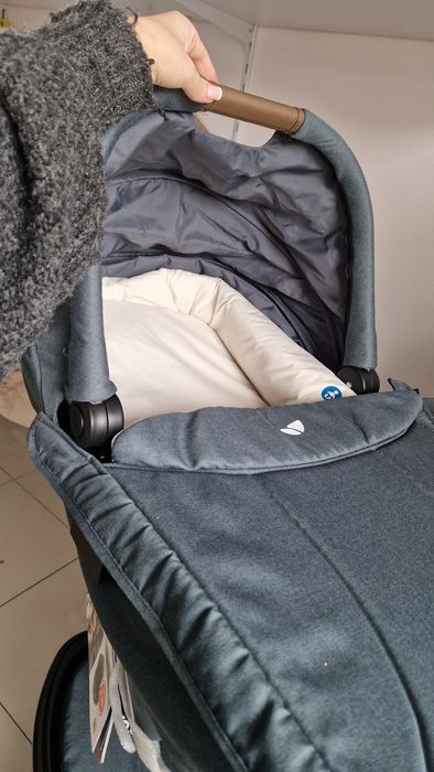 Joie Wózek kombi 3w1 "Versatrax" w kolorze szarym