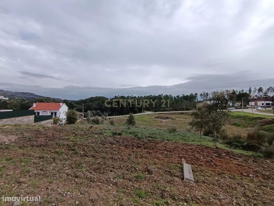 Lote de terreno Urbano com 923 m2 em São Vicente da Beira