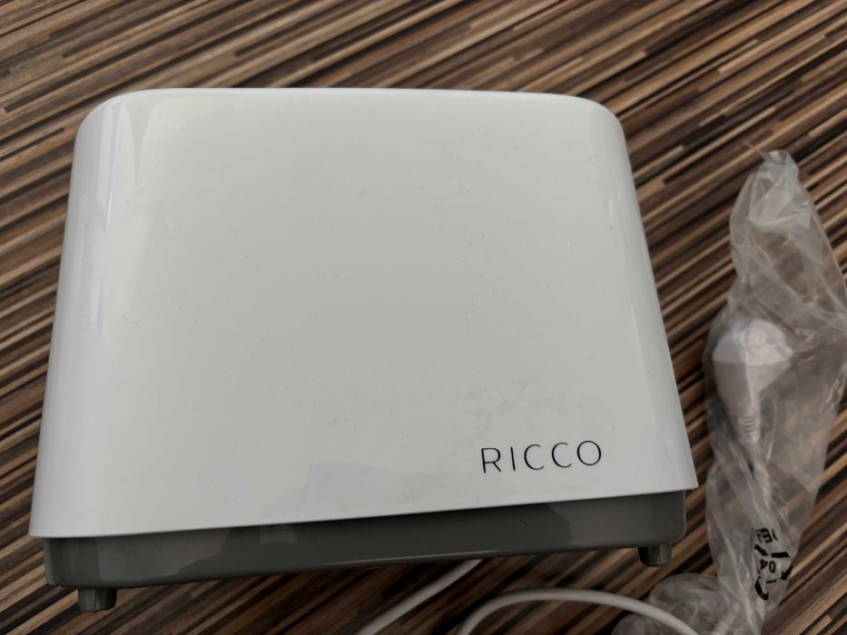 Toster Elektryczny RICCO model RT-77 750W jak NOWY