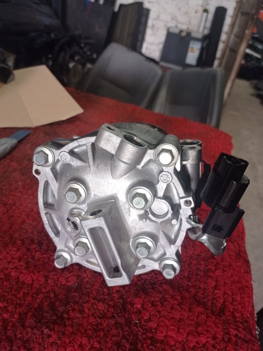 Компресор кондиціонера Mitsubishi Outlander3 2012-2021 розборка