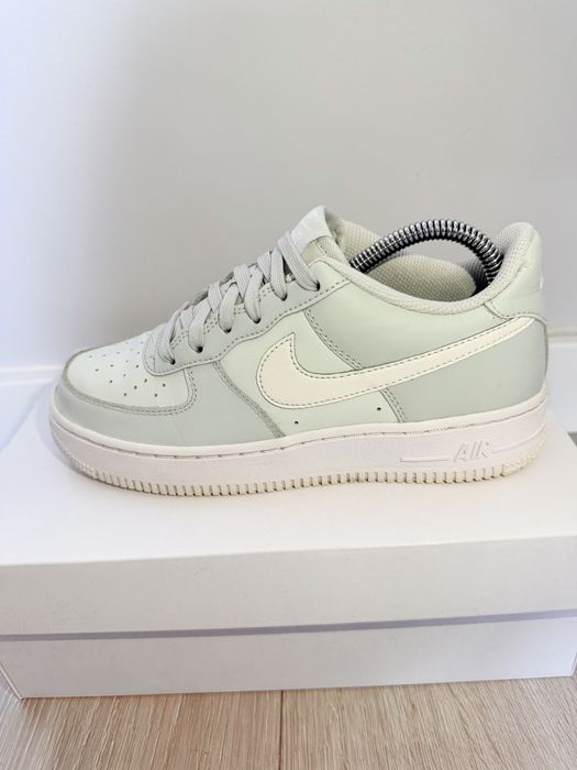 Nike Air  Force 1