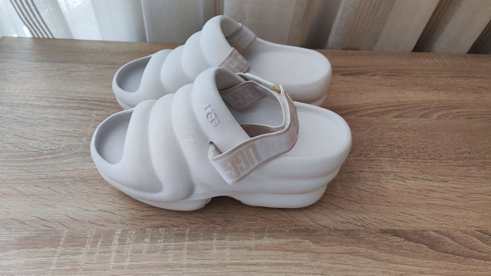 Сандалі UGG оригінал 39