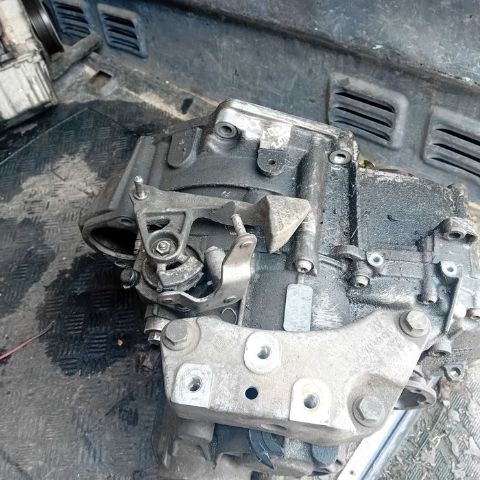 Skrzynia biegów JLT 2.0 TDI 6B VW SEAT SKODA AUDI