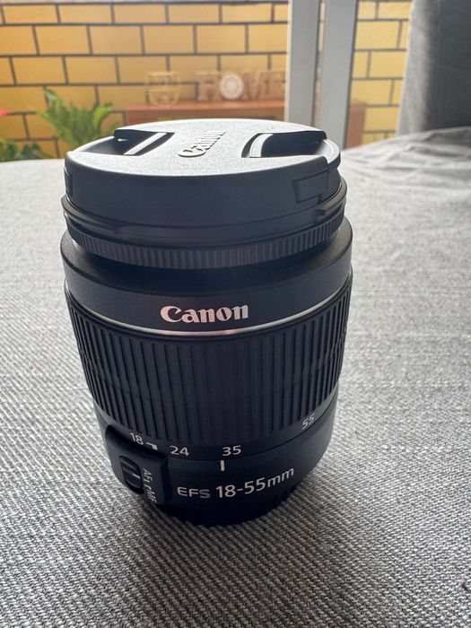 Câmera Semiprofissional CANON EOS 2000D