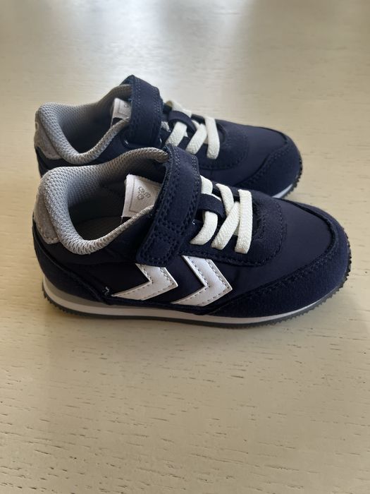 Кросівки hummel 24р.