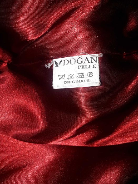 Продам женскую кожаную куртку Турция