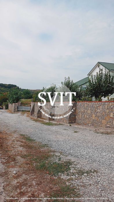 Продам домоволодіння поблизу мікрорайона