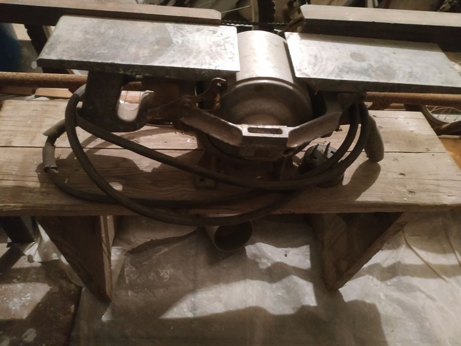 Продам деревообрабатывающий станок