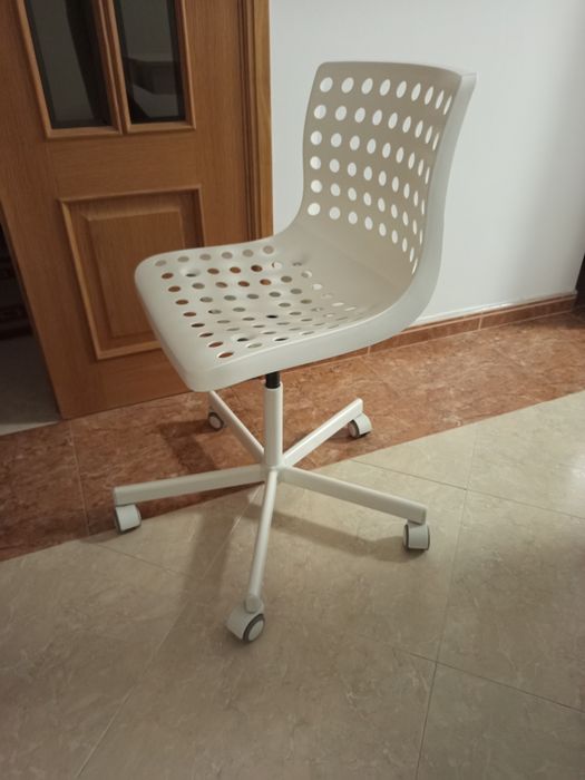 Cadeira de escritório/quarto Ikea