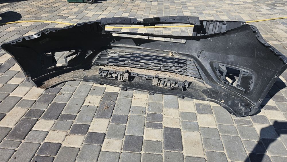 Передній бампер Fiat doblo