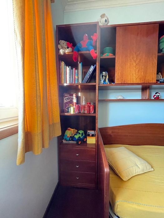 Quarto Singular (oferta colchões) (colchão 183x90)