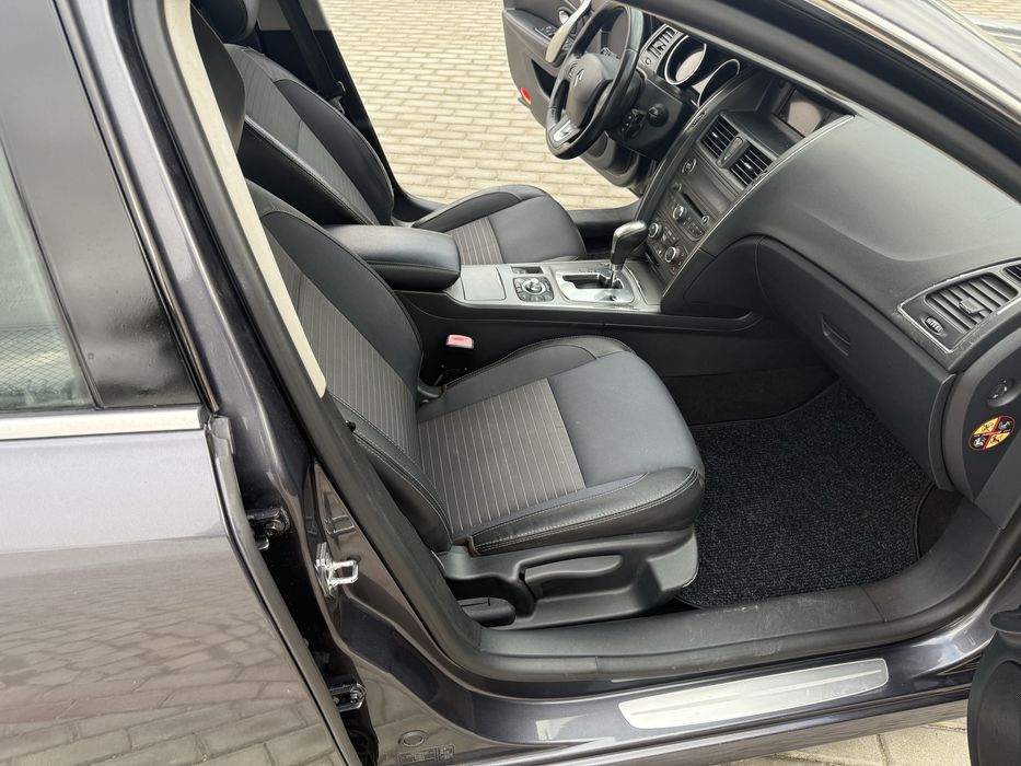 Renault Latitude 2.0 DCI 175 Cv