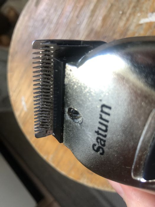 Бритва та машинка для стрижки