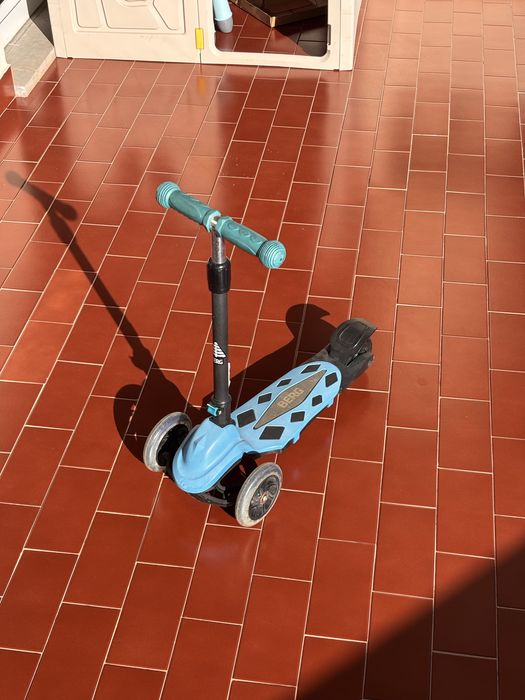 Trotinete Berg  azul