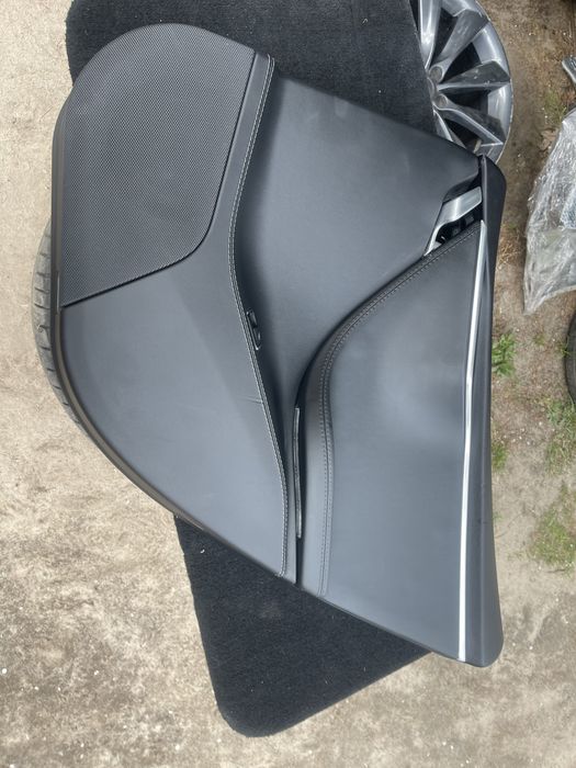 Дверні карти Tesla model s