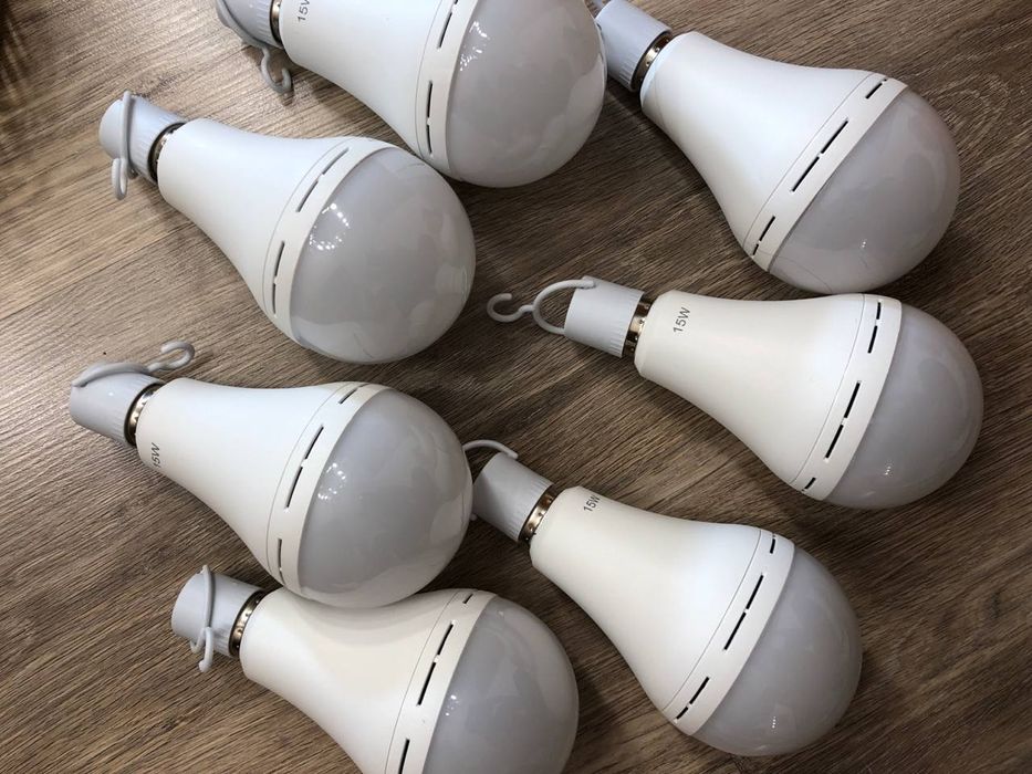 Акумуляторні лампочки 15 W 250 грн