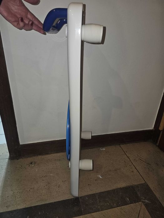 Kit apoio ao idoso (andarilho, escaras, tábua banho, pinça) geriatria