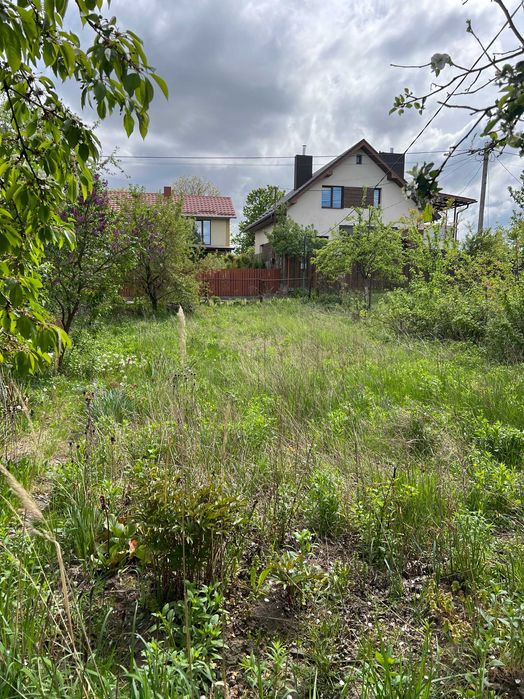 Продам приватизовану земельну ділянку в Луцьку!