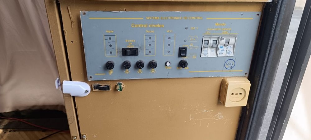 Autocaravana C25 Diesel 

Leia todo o anúncio, está detalhado o que pr