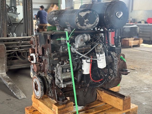 CASE 821 E Family IV, 667TA/EBD Tier III Certified silnik do ładowarki