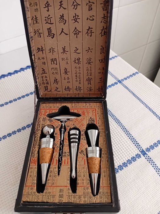 Conjunto para Garrafas Inox/Cortiça
