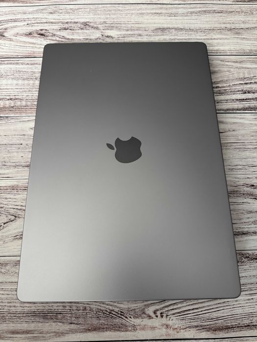 Apple MacBook Pro 16" 2021 M1 Pro/16Gb/512Gb Space Gray