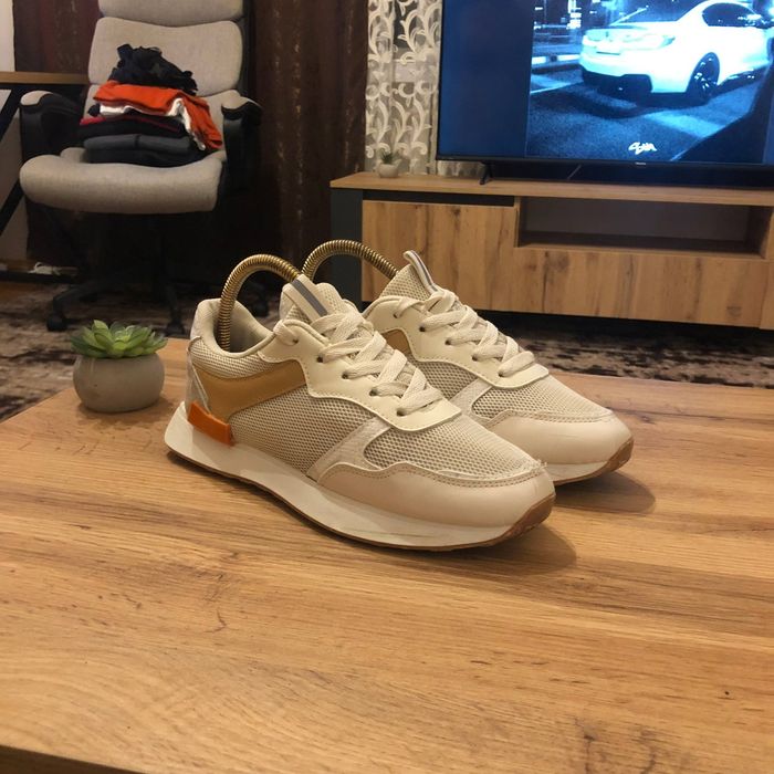 Кросівки жіночі в сетку - 39 розмір