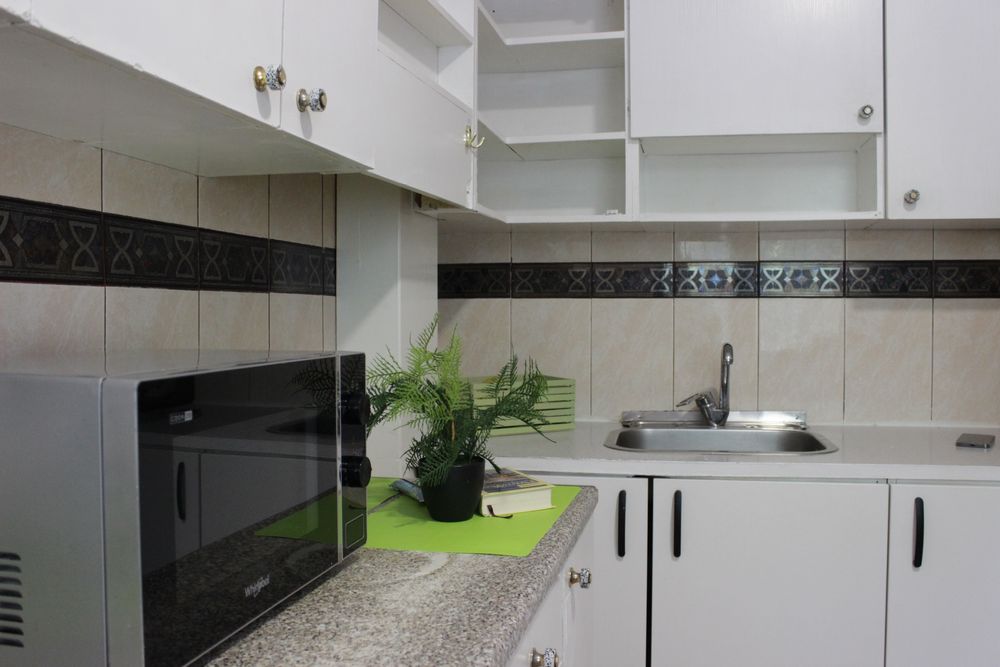 Гуртожиток на вул Шептицького, метро Лівобережна! Затишний район