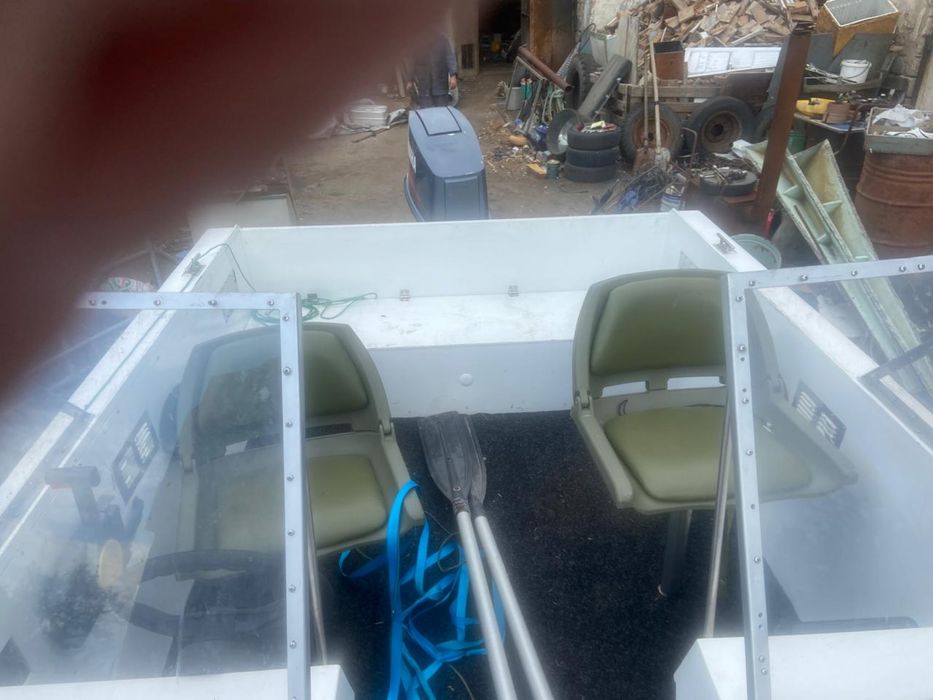 Продаю Катер Темп удлиненный 5.3×2 (с лафетом 2400)