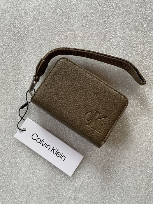 Новый кошелек calvin klein (ck all day kangaroo zip wallet) с америки