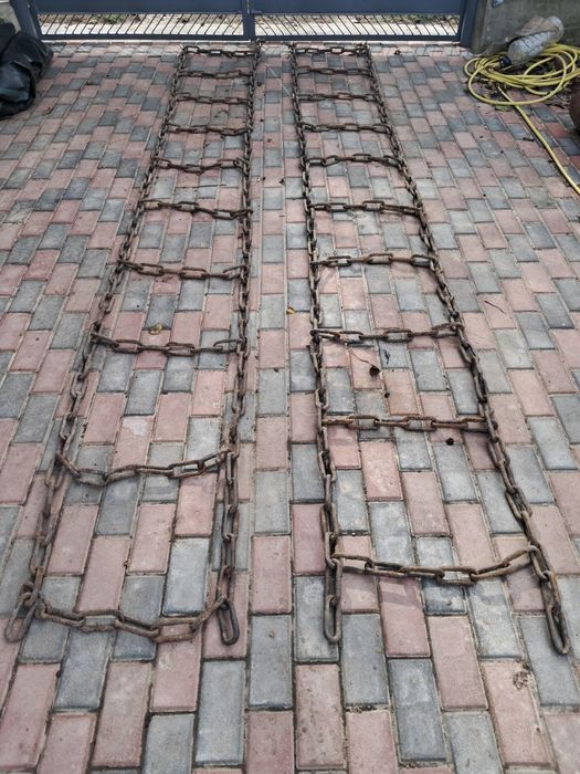 Ланцюги до трактора