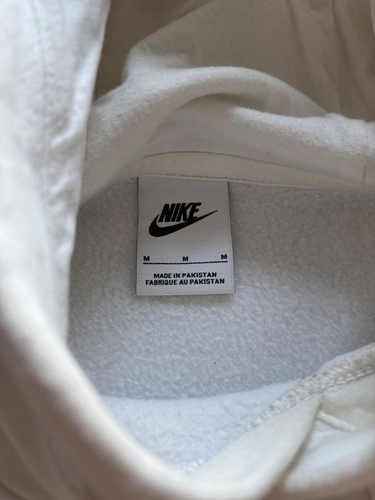 Biała bluza Nike